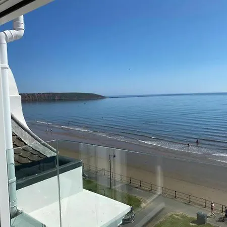 Ackworth Penthouse - Luxury Newly Renovated Penthouse, Roof Terrace Prime Location Apartment
